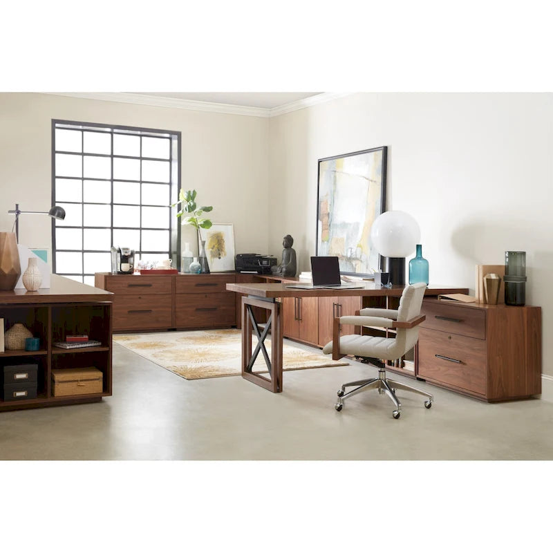 Vaste bureau minimaliste de style Craftsman